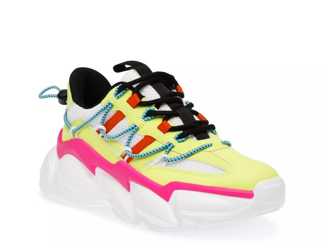 Steve Madden Spectator Bungee Jogger Sneaker Free Shipping DSW