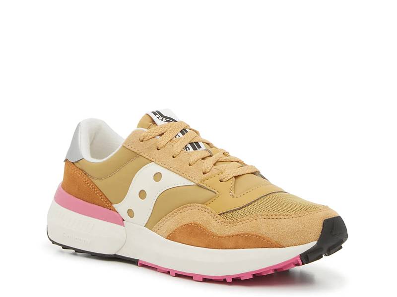 Dsw saucony bullet hotsell