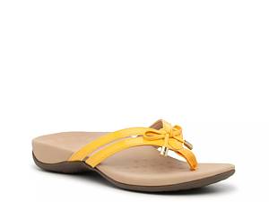 Macy's vionic online sandals