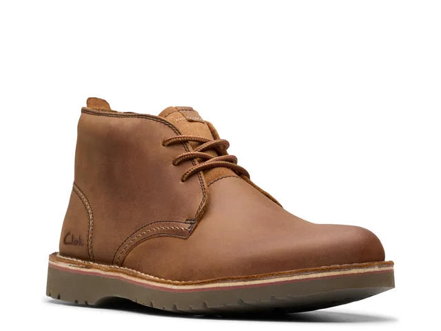 Clarks leather chukka 2025