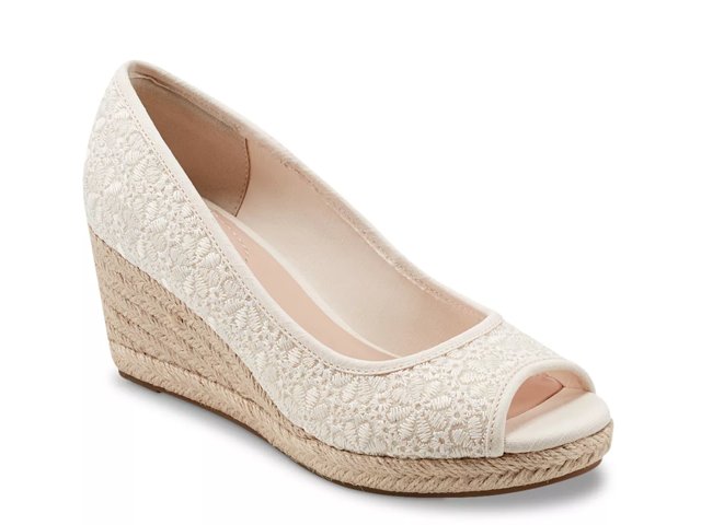 Bandolino wedge shoes shop