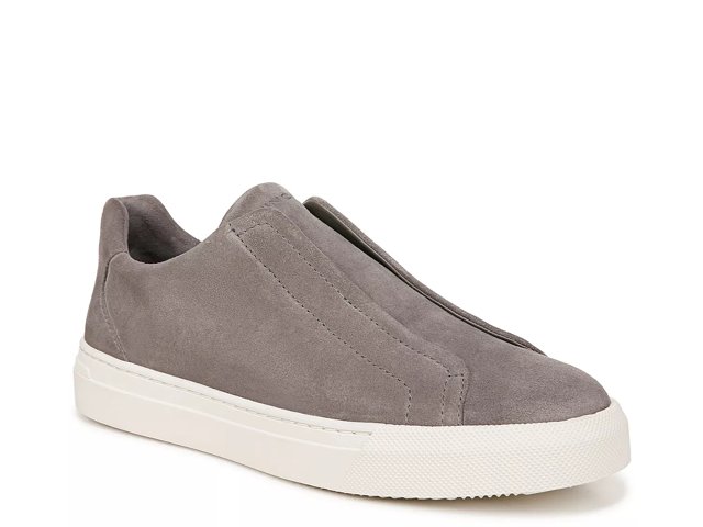 Vince Lakewood Slip On Sneaker Men s Free Shipping DSW