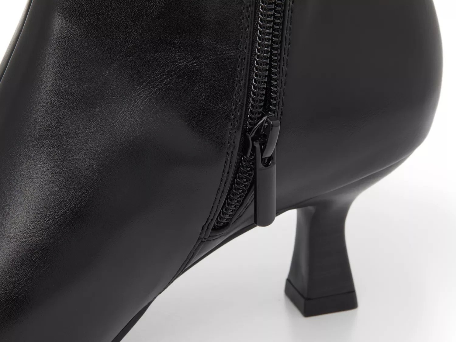 Nareen Bootie