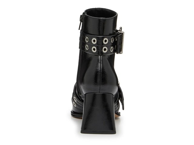 Nine West gaahing Qamile