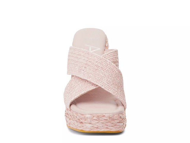 Beach by Matisse Caravan Platform Sandal - Free Shipping | DSW