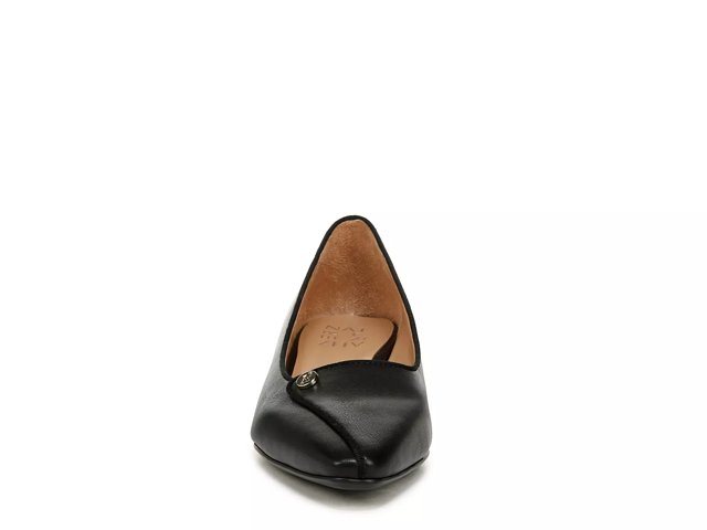Naturalizer Georgia Pump