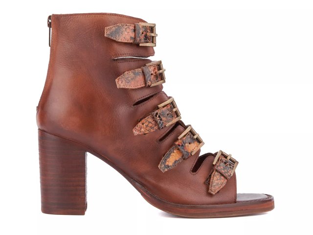 Lauralyn Gladiator Sandal