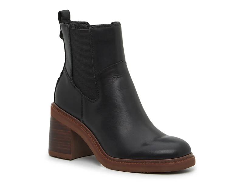 Shop Women s Black Chelsea Boots DSW