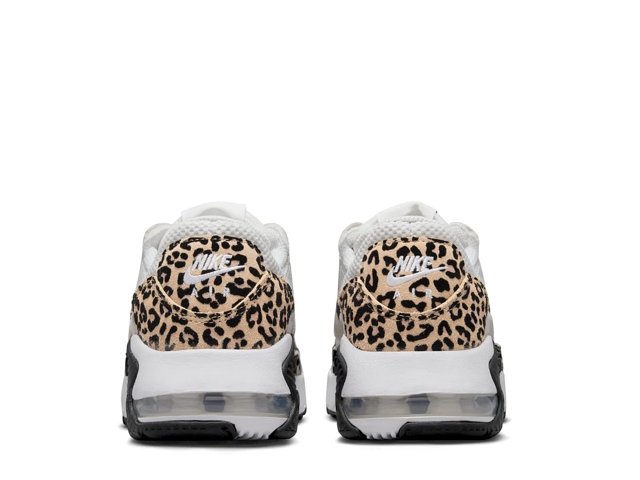 Nike leopard trainers clearance