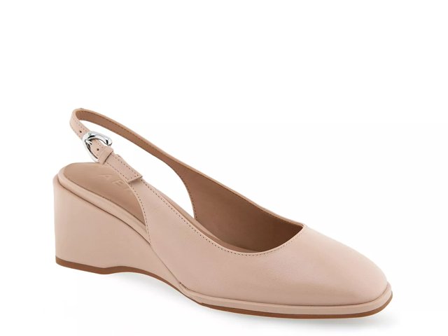 Aerosoles wedge pump hot sale
