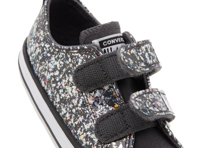Chuck taylor glitter sneaker hot sale