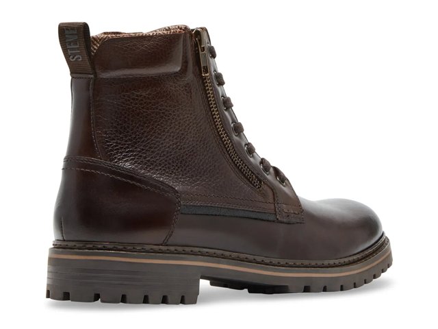 Saal Boot
