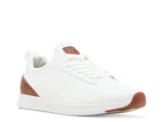 Steve Madden Striklr Sneaker
