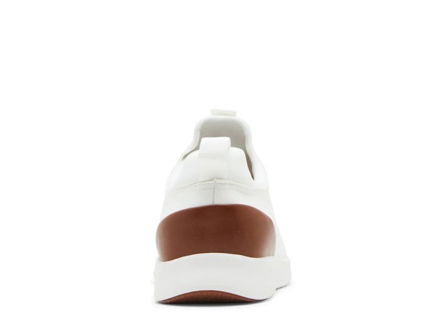 Steve Madden Striklr Sneaker