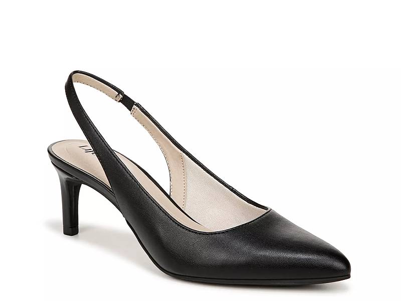 BCBGeneration Harlia Pump