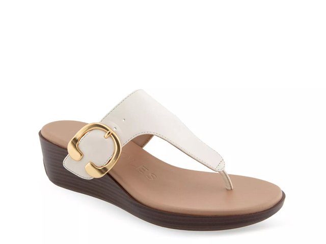 Aerosoles Izola Wedge Sandal Women s Eggnog Size 8.5 Sandals
