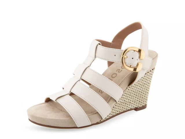 Aerosoles Women s Paige Wedge Sandals Eggnog Size 11 PU Leather