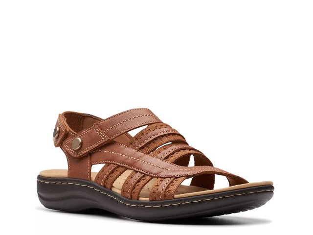 Clarks sandals narrow width best sale