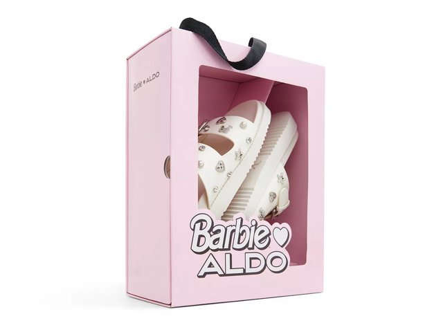 【ALDO】 ★ フラット スライド サンダル ★BARBIEDREAM★ WHITE Aldo x Barbie Barbiedream Slide Sandal - Free Shipping | DSW