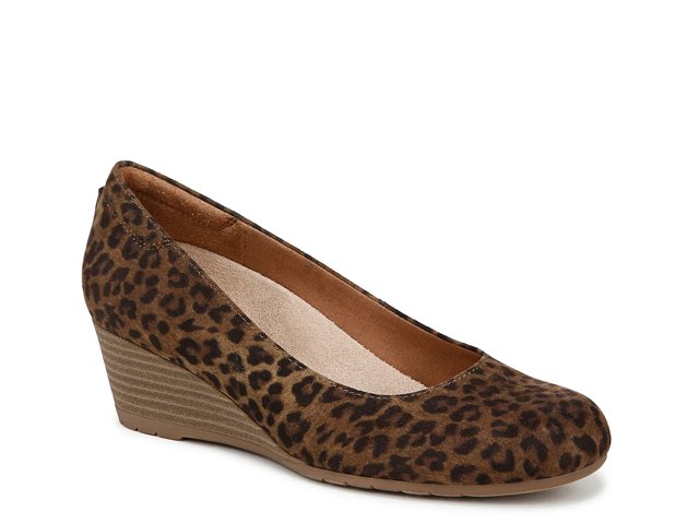 Dr. Scholl's Be Flex Wedge Pump