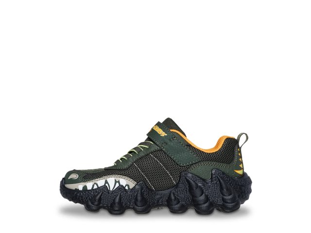 Kids black sketchers 2025