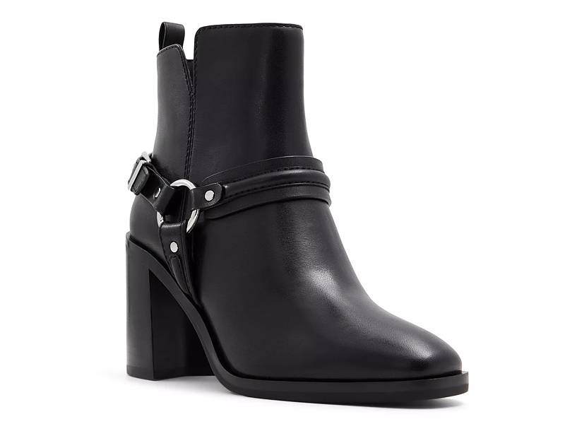 Movinta bootie vince camuto sale