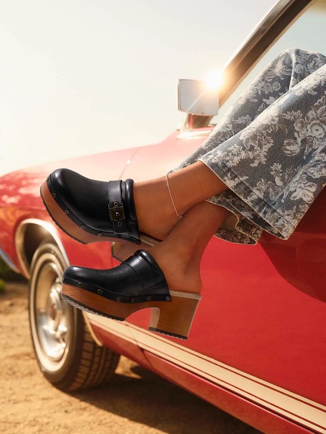 Dr. Scholl s Original Joy Clog