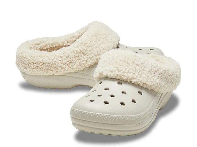 ◆CROCS◆ Classic Blitzen IV Clog Mob Mist 2108465PS Crocs Classic IV Blitzen Lined Clog - Women's - Free