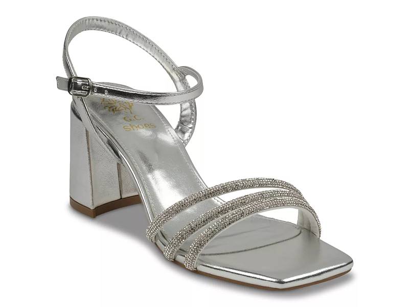 Tyra Sandal
