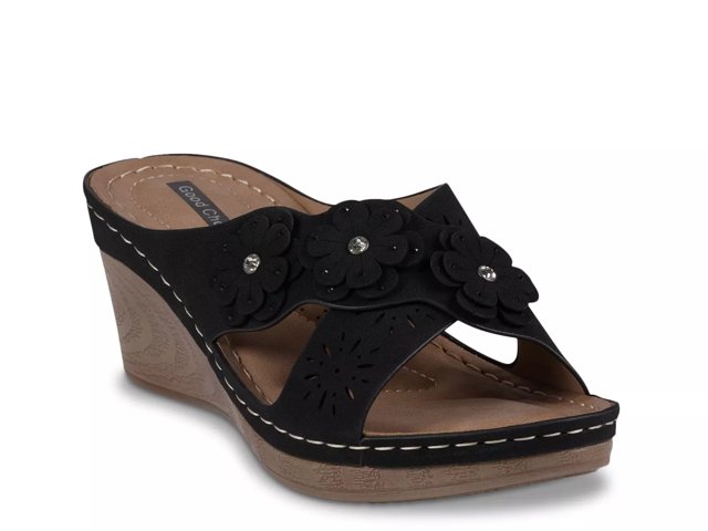 Good Choice Miller Wedge Sandal Free Shipping DSW