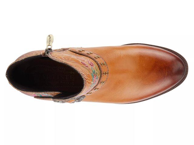 L Artiste Dainty Lady Bootie