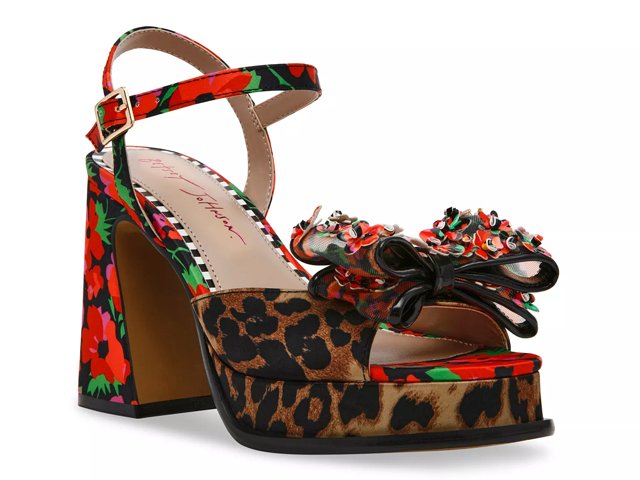 Dsw betsey johnson heels 2025