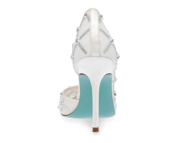 Betsey Johnson Cruze Pump
