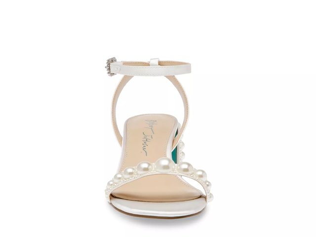 Shop Women's Mid Heel: 2¼-3" Bridal & Wedding | DSW