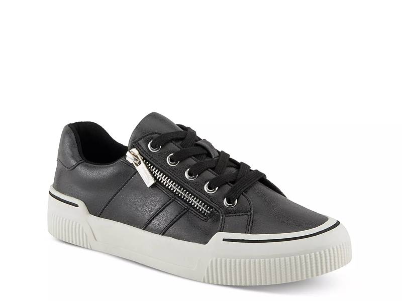 あんなす Vince Camuto Arynahs Platform Sneaker - Women's - Free