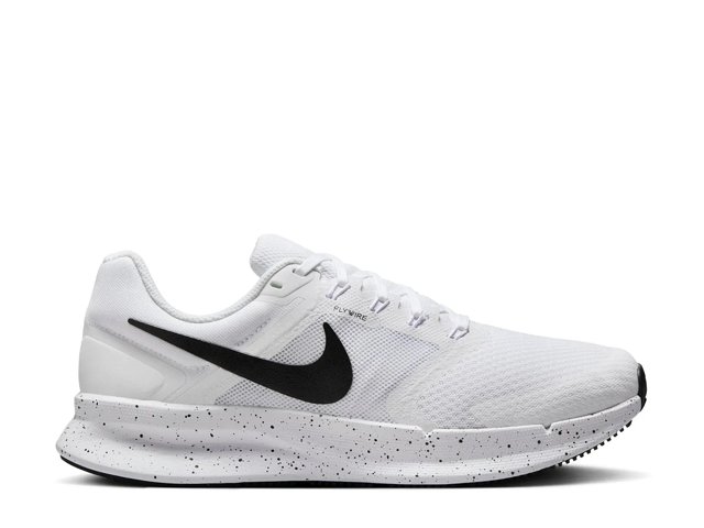 Nike Run Swift 3 Running Shoe - Women's - Free Shipping | DSW