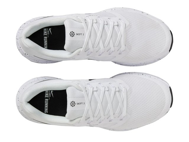 ◆正規品◆NIKE RUN SWIFT 3 WHITE(W)◆関税/送料込◆男女共用◆ Nike Run Swift 3 Running Shoe - Women's - Free Shipping | DSW