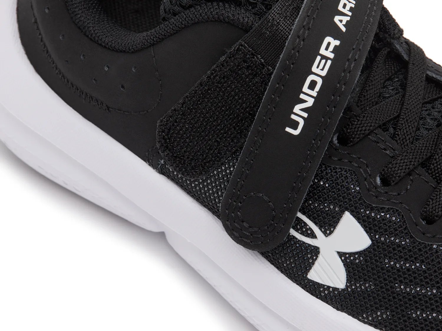 Assert 10 Sneaker