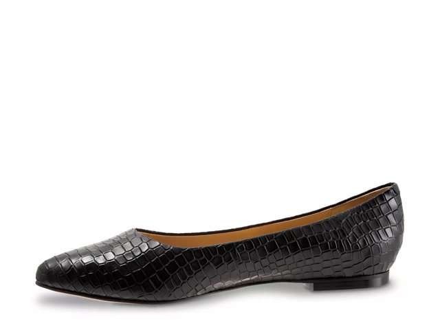 Estee Flat