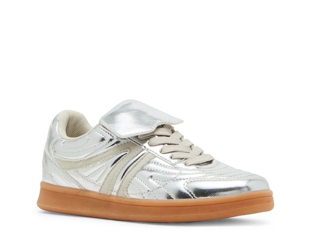 Madrid Sneaker - Women's