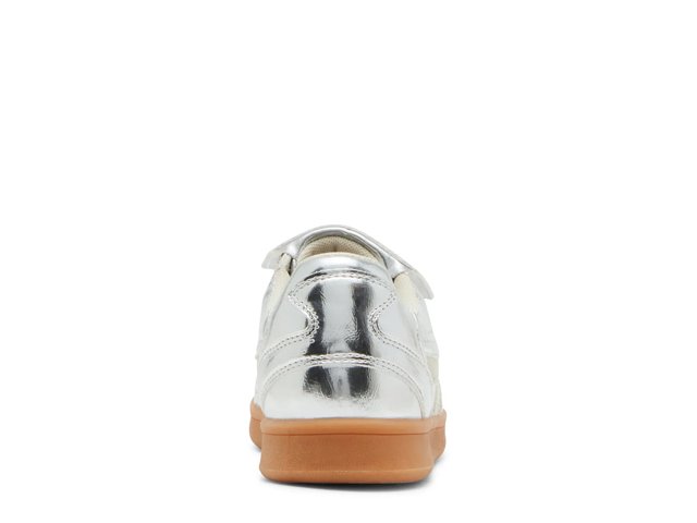 Madrid Sneaker - Women's