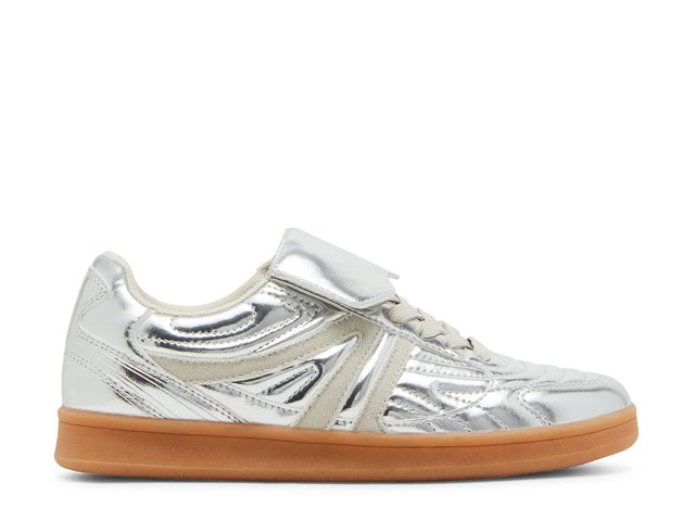 Madrid Sneaker - Women's