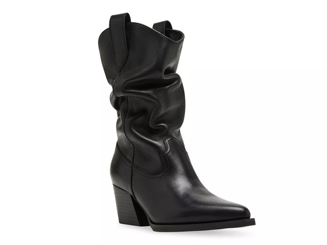 Steve Madden【SS新作】TAOS カウボーイブーツ Steve Madden Taos Boot in Black Leather | REVOLVE