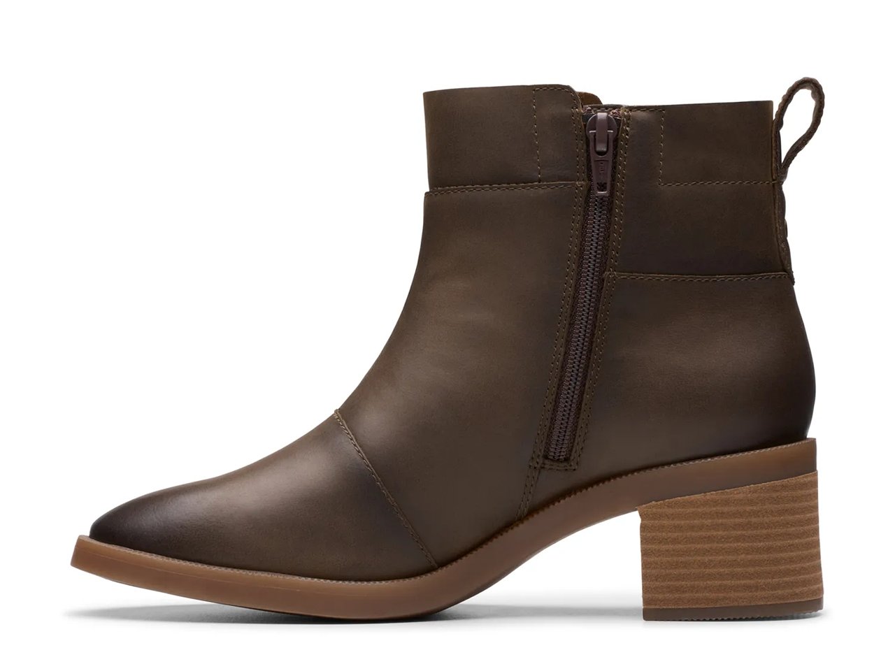 Clarks narrow boots 2025