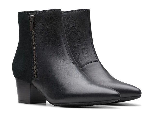 Clarks Women s Ellanie Vibe Boot Black Ankle Boots 7