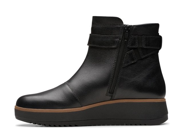 Clarks Zylah Faye Wedge Bootie