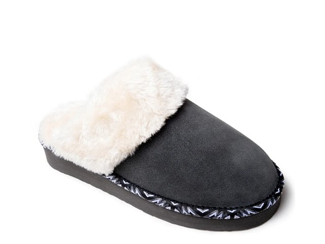 Minnetonka Cerise Slipper