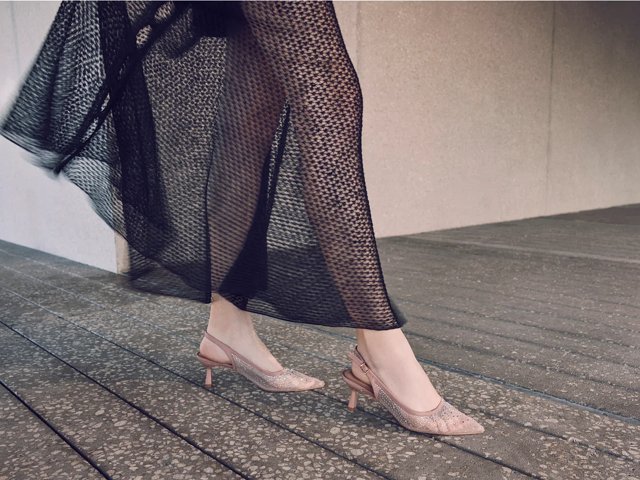 送料無料 ギフト Chinese Laundry Minna Pump - Free Shipping | DSW K-POP/アジア