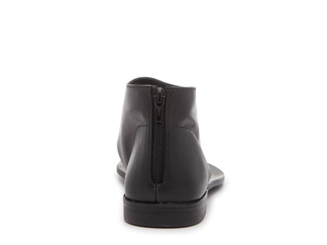 Uma Sandal