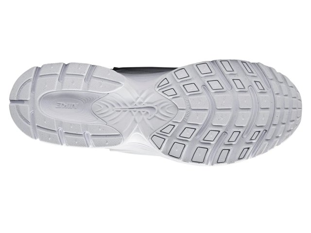 Nike V5 RNR Sneaker - Men's - Free Shipping | DSW